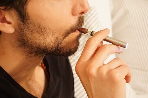 Key Factors to Consider Before Vaping: A Beginner's Guide